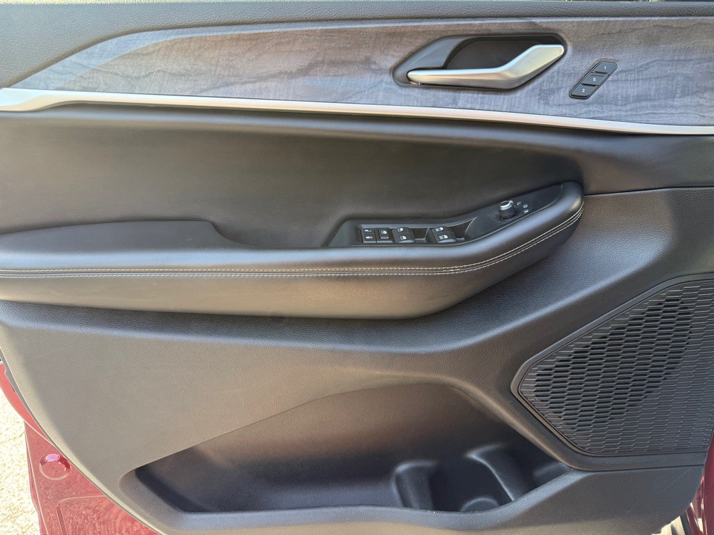 2023 Jeep Grand Cherokee Image 36