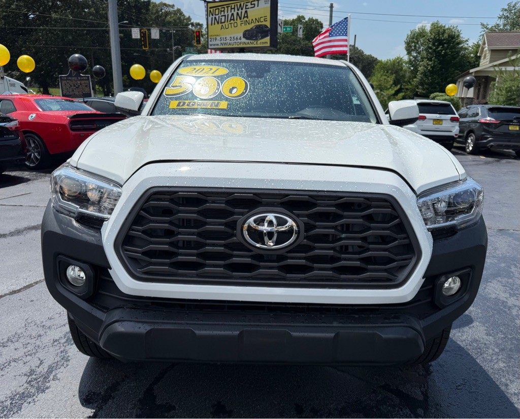 2021 Toyota Tacoma Image 2