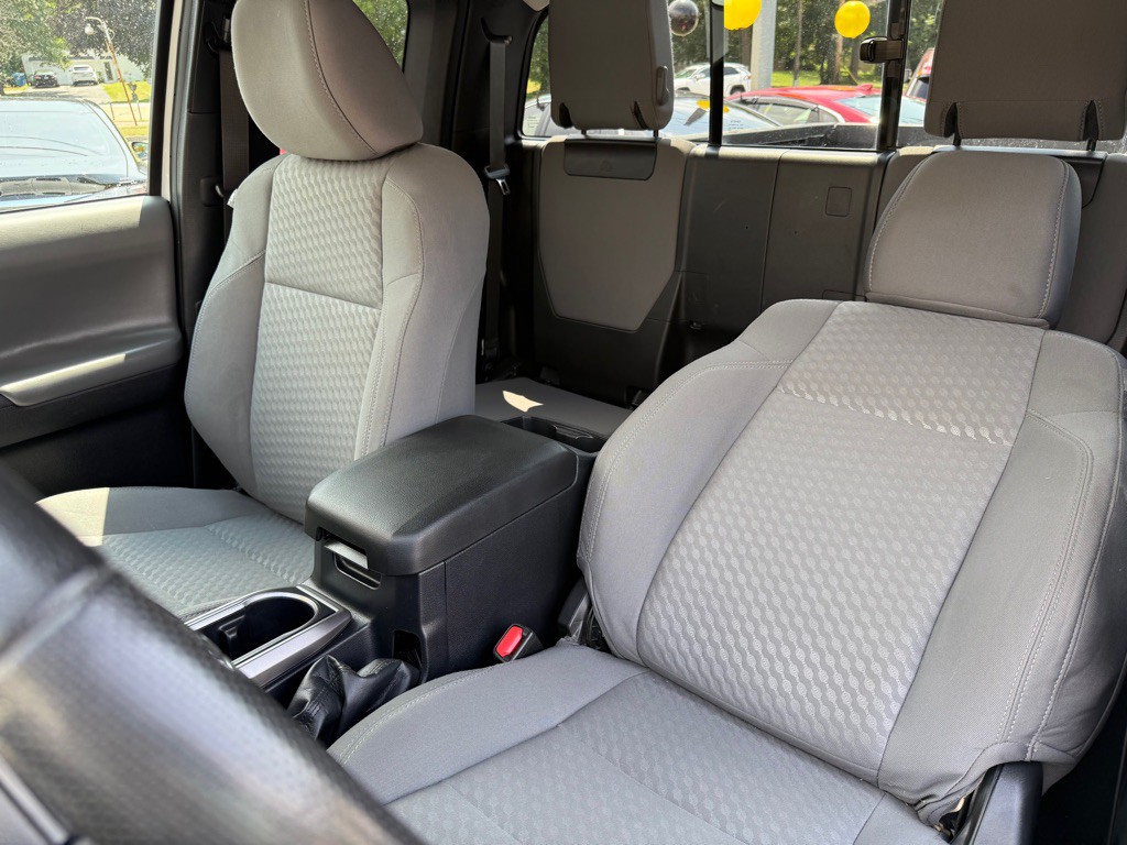2021 Toyota Tacoma Image 23