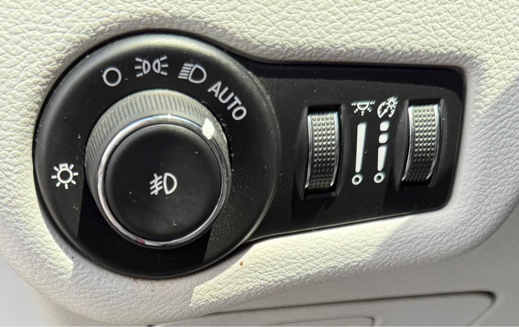 2020 Jeep Cherokee Image 29