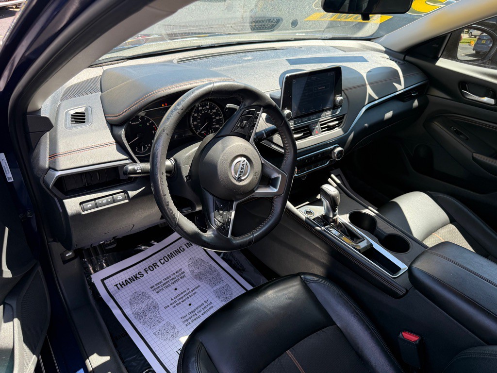 2022 Nissan Altima Image 13