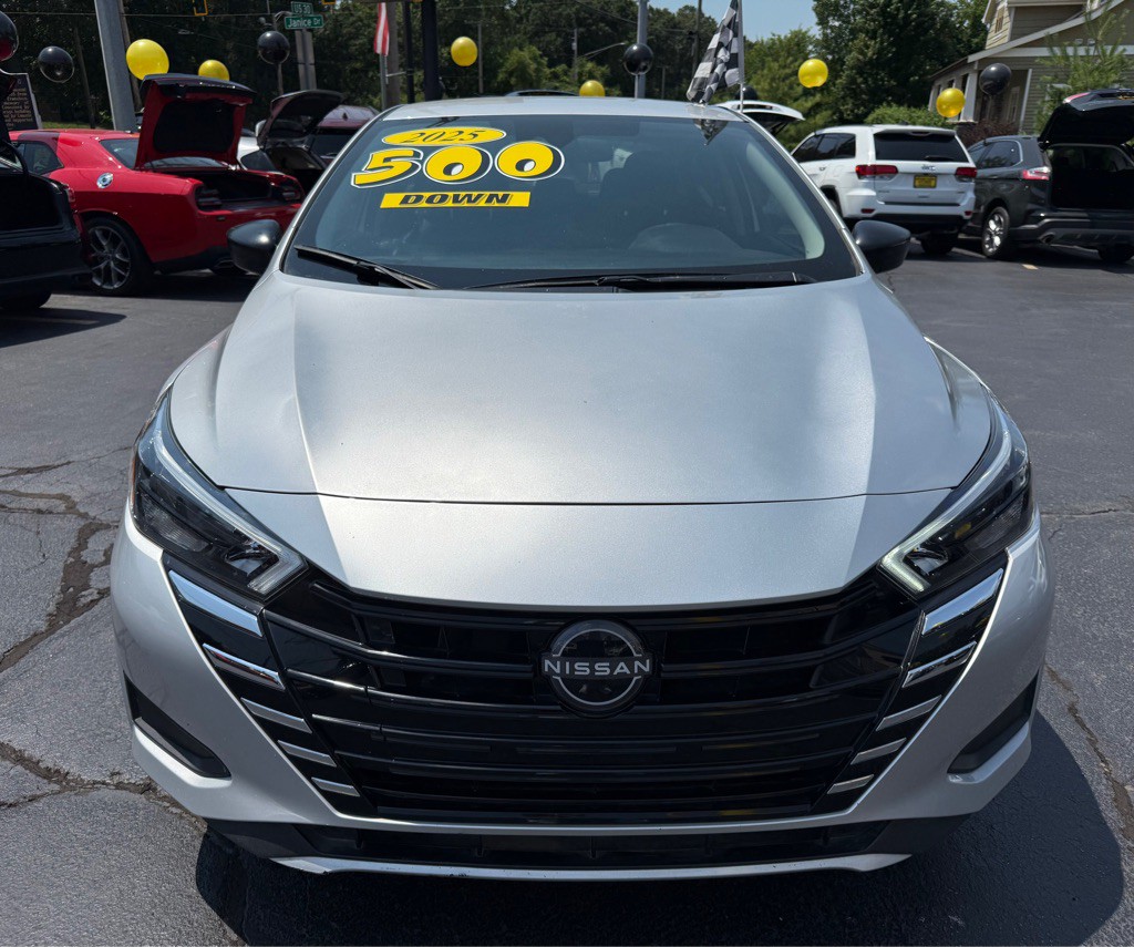 2025 Nissan Versa Image 2