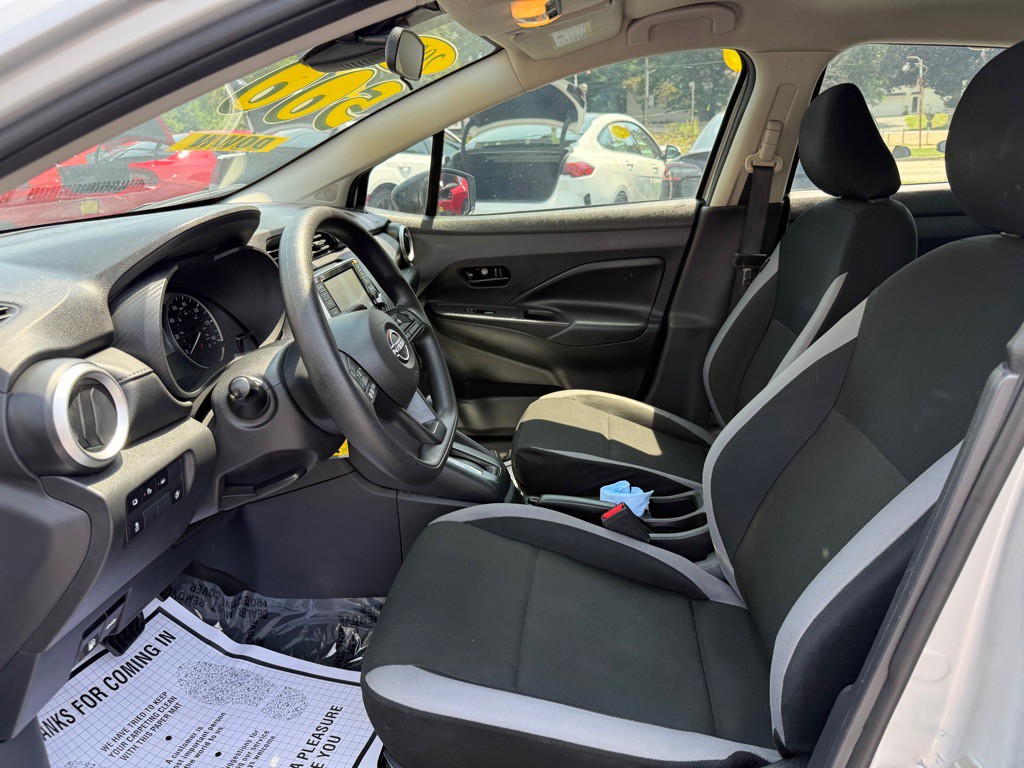 2025 Nissan Versa Image 25