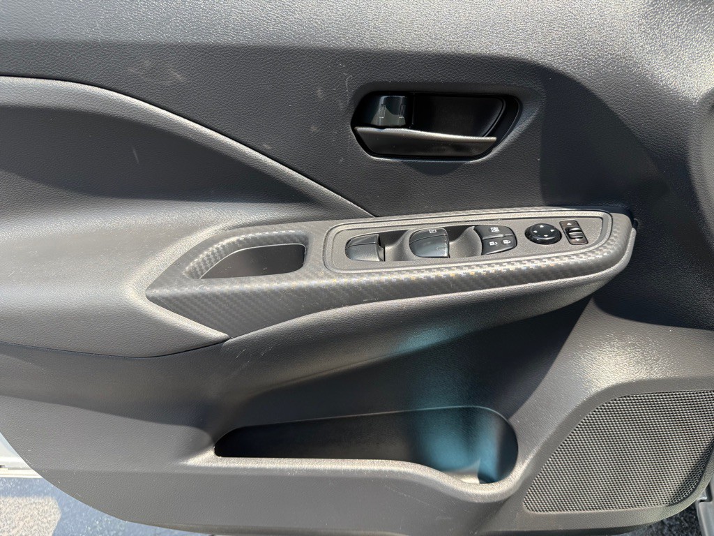 2025 Nissan Versa Image 27