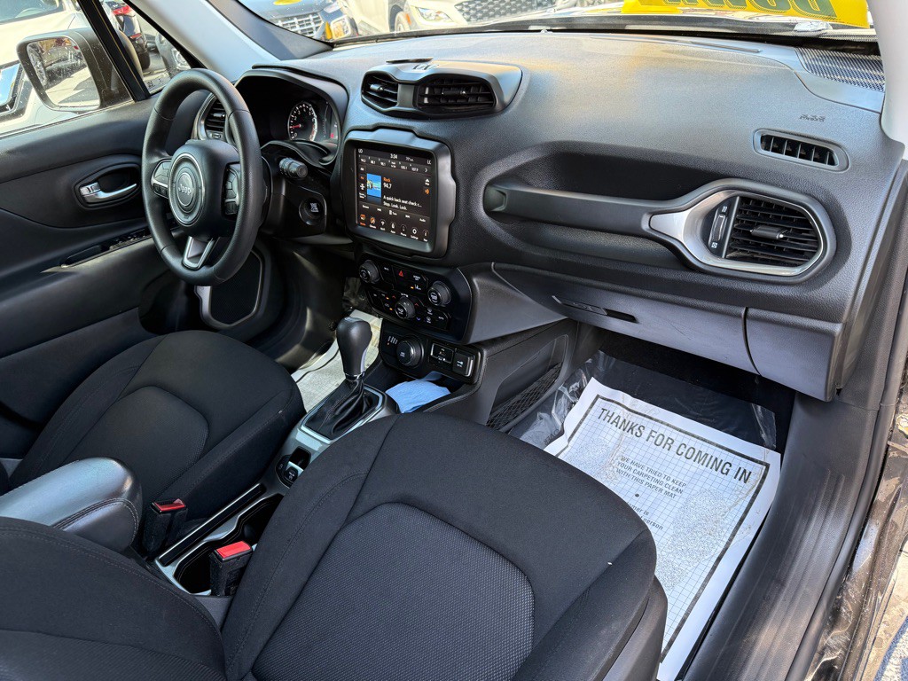 2022 Jeep Renegade Image 8