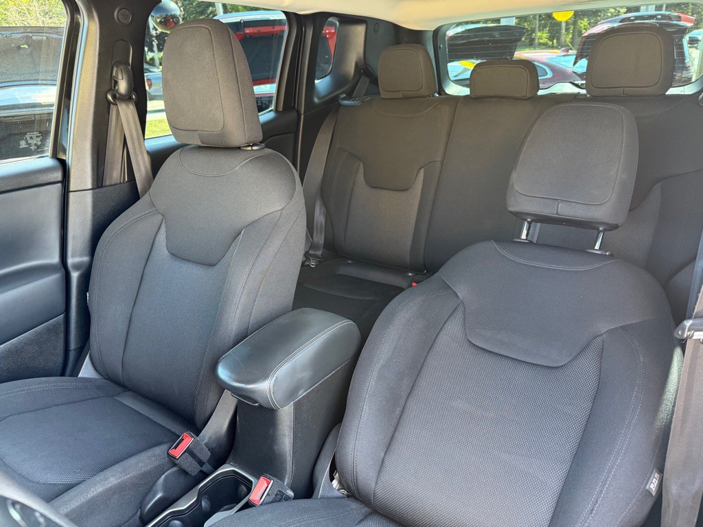 2022 Jeep Renegade Image 23