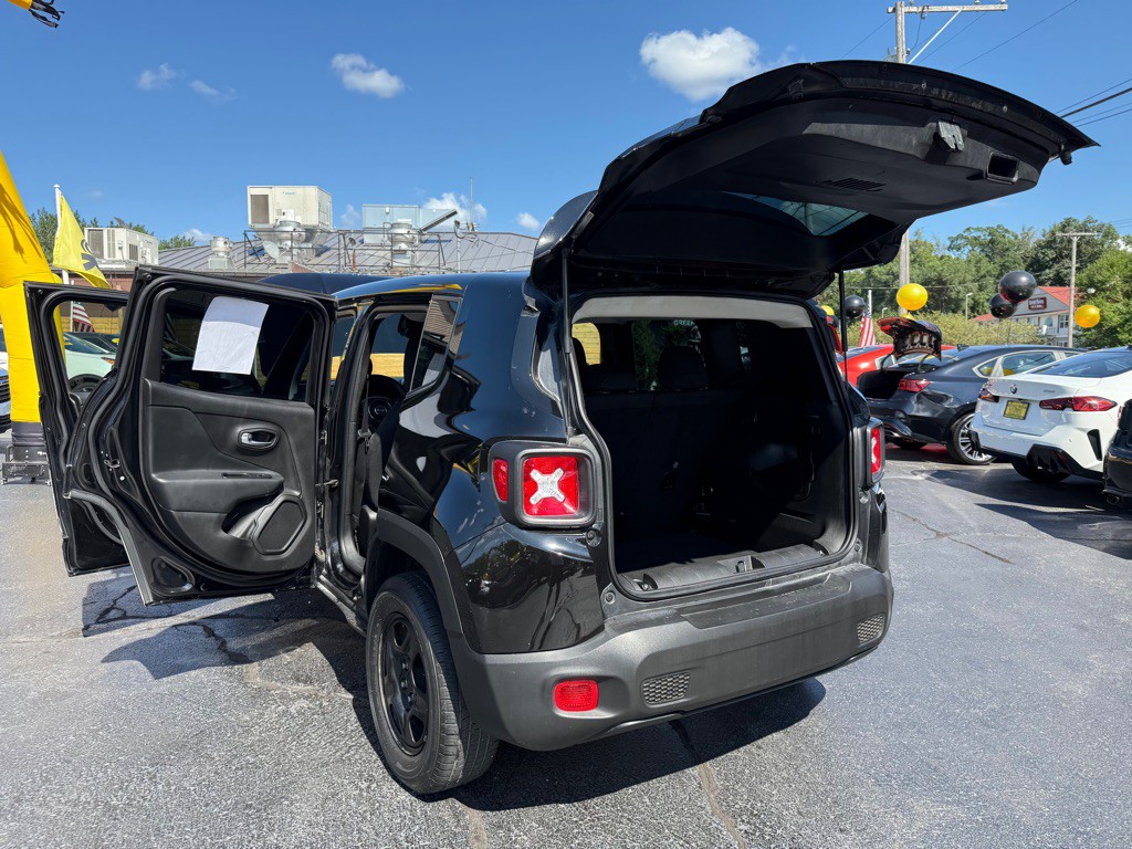 2022 Jeep Renegade Image 30