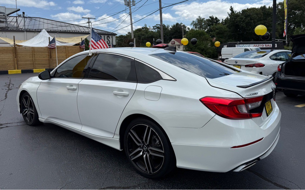 2022 Honda Accord Image 4