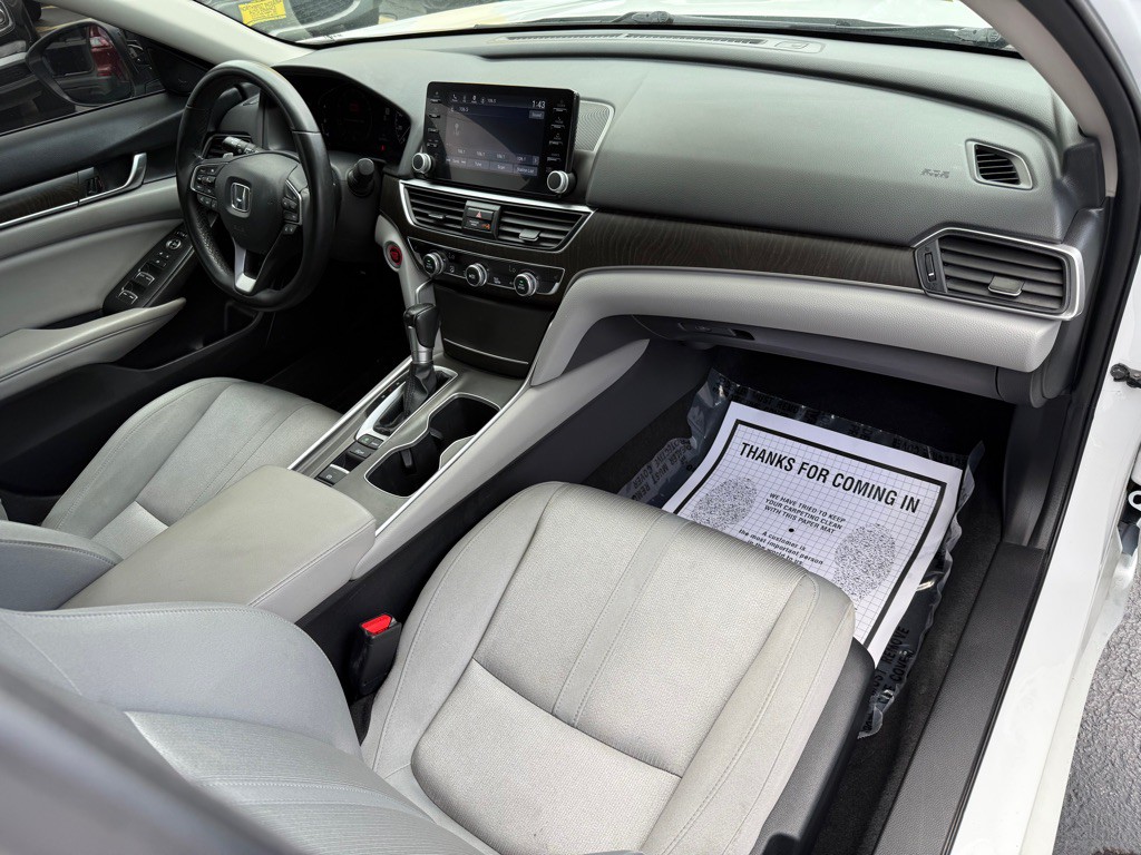 2022 Honda Accord Image 8