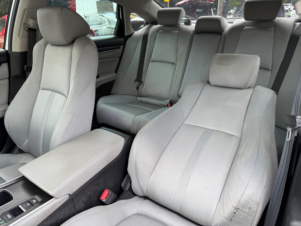 2022 Honda Accord Image 25