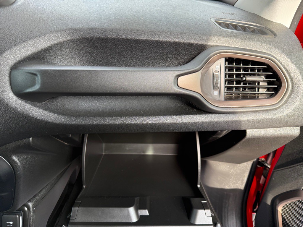 2023 Jeep Renegade Image 9