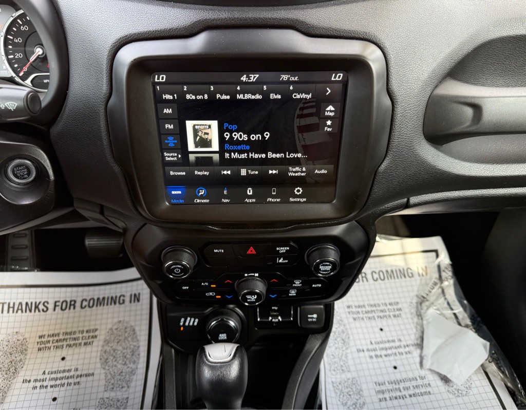 2023 Jeep Renegade Image 14