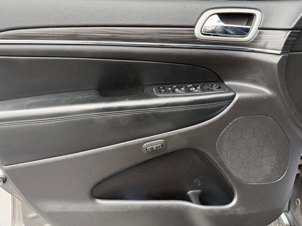 2021 Jeep Grand Cherokee Image 32