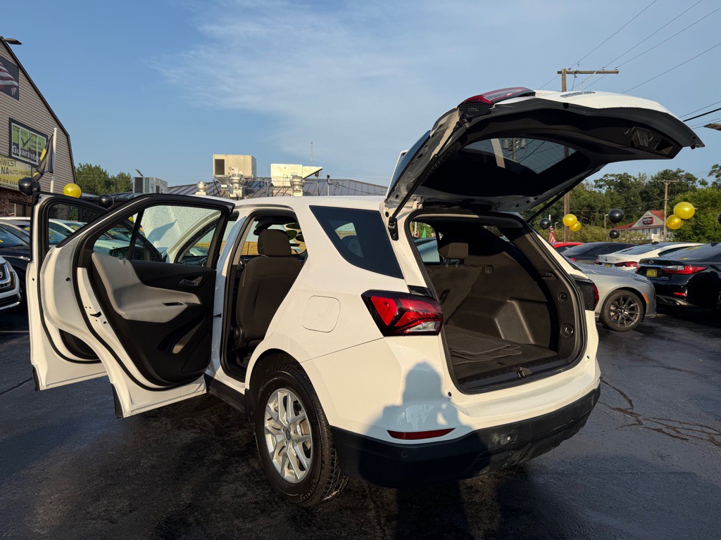 2024 Chevrolet Equinox Image 32