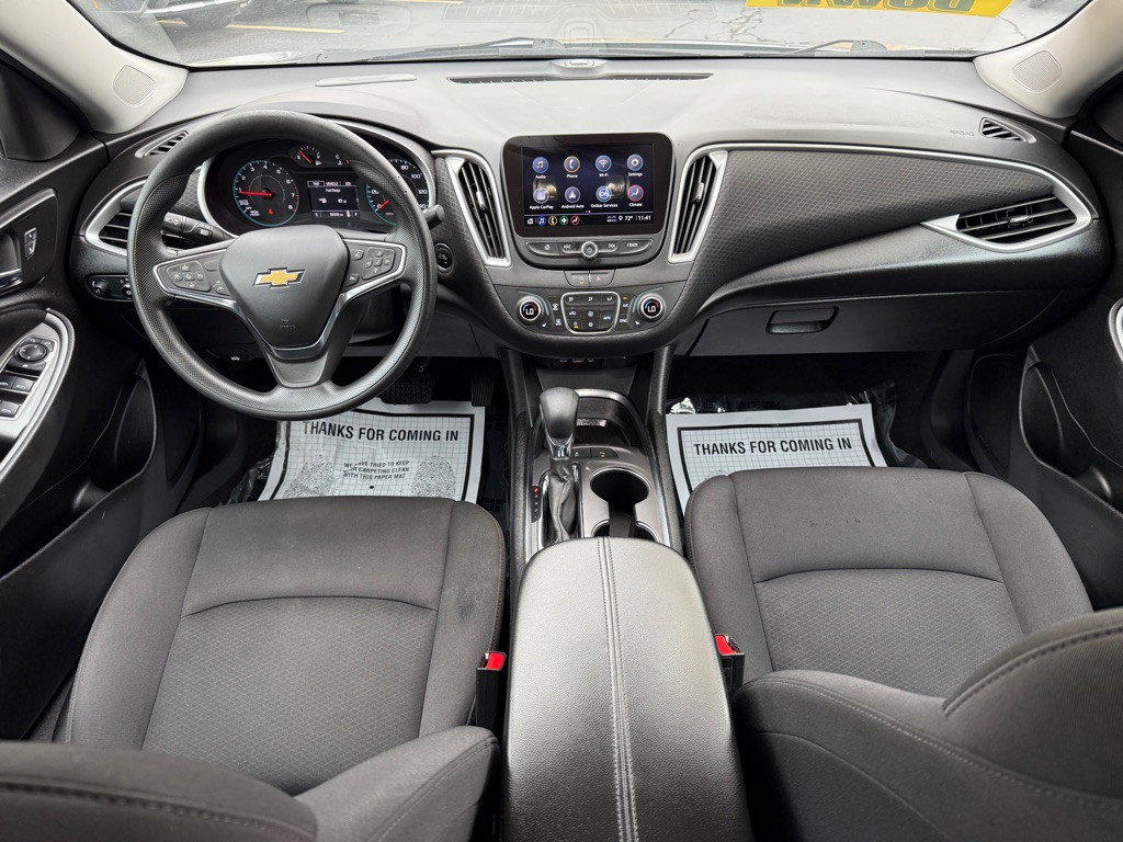 2025 Chevrolet Malibu Image 10