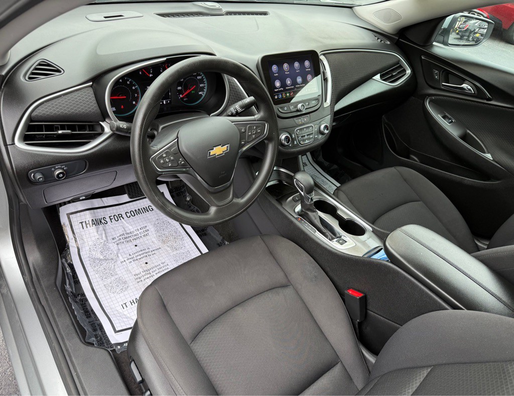 2025 Chevrolet Malibu Image 13