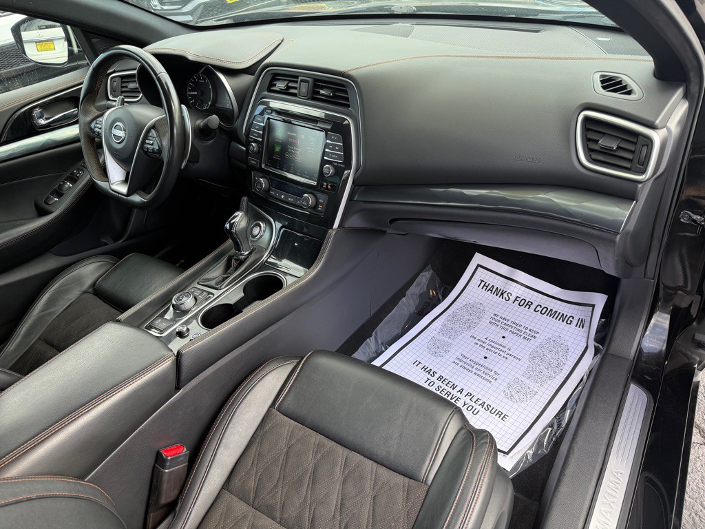 2023 Nissan Maxima Image 8