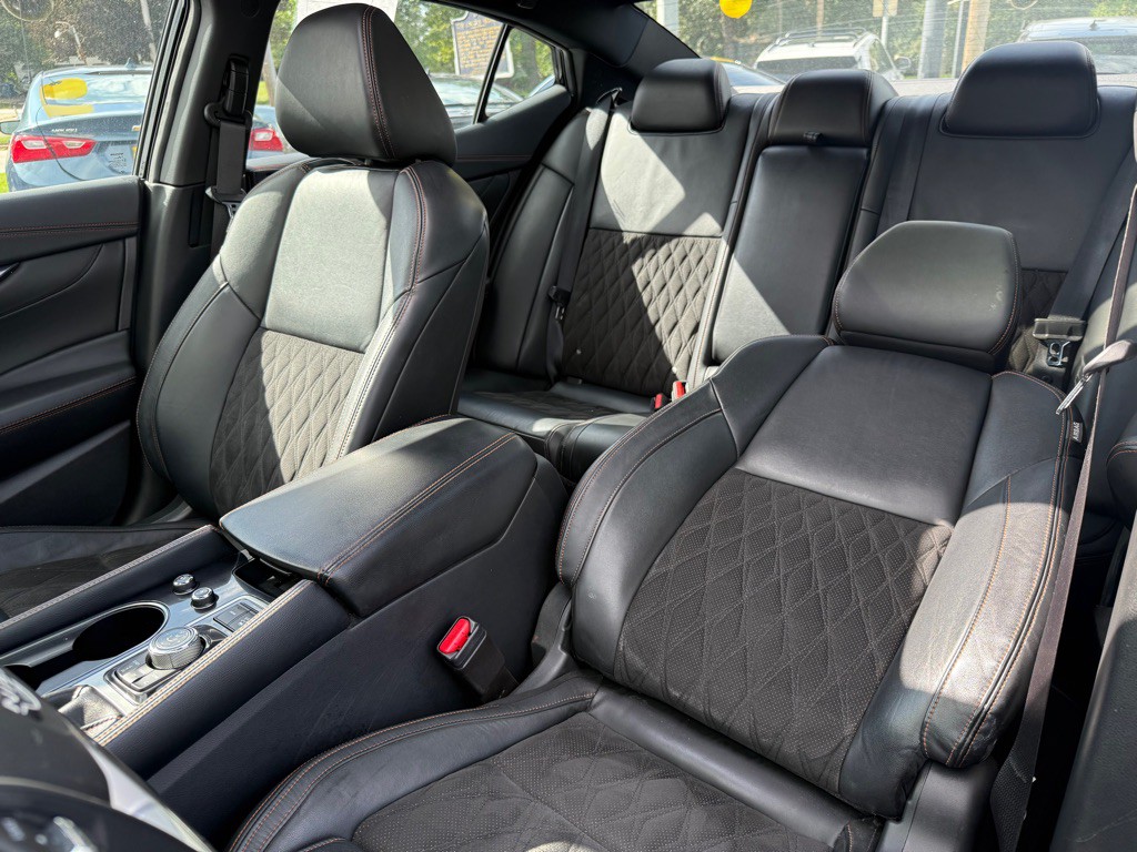 2023 Nissan Maxima Image 22