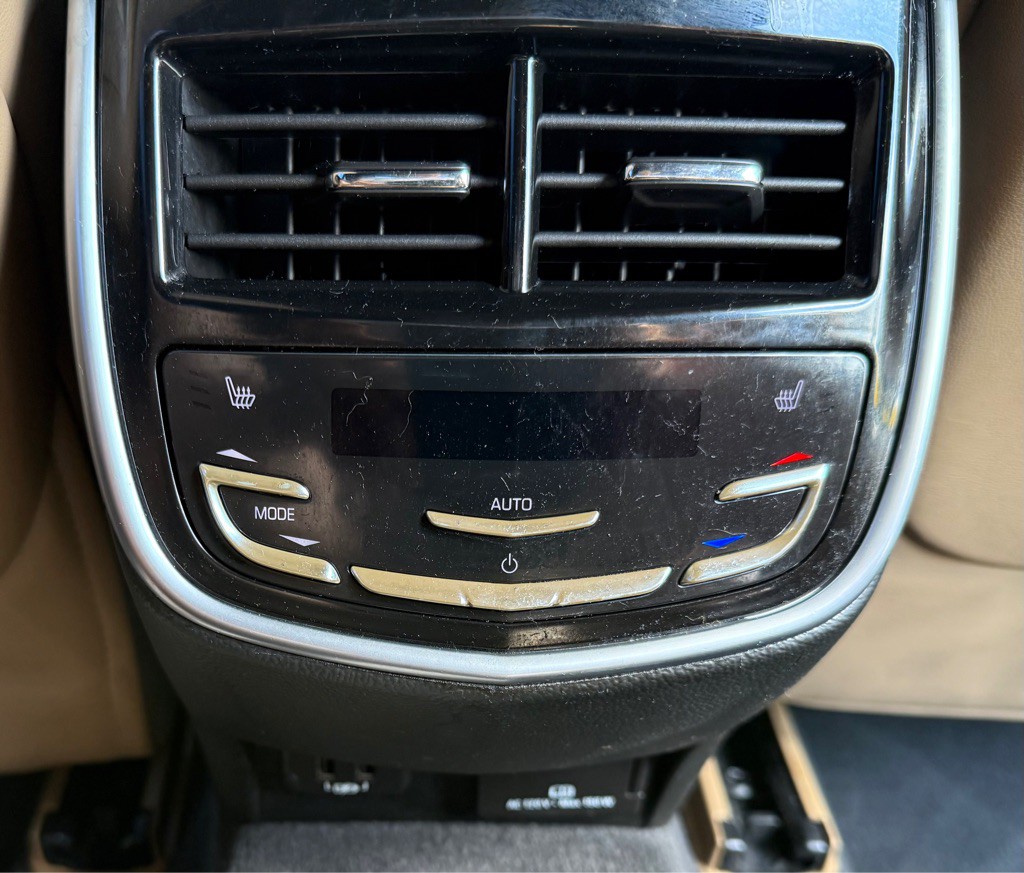 2019 Cadillac XTS Image 10