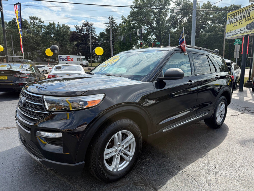 2023 Ford Explorer Image 3