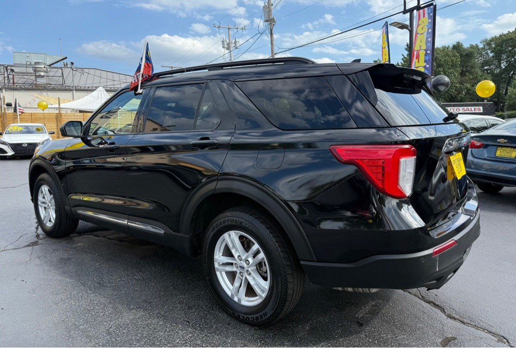 2023 Ford Explorer Image 4