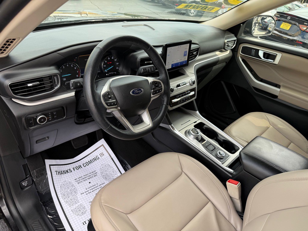 2023 Ford Explorer Image 16