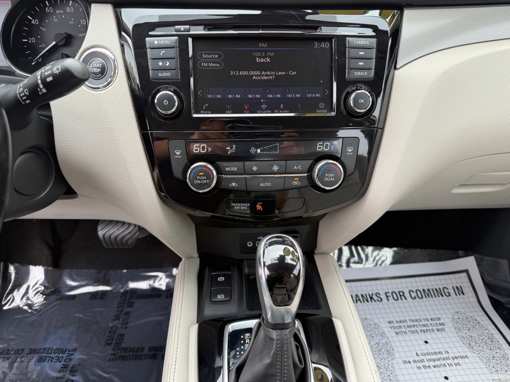 2020 Nissan Rogue Image 15