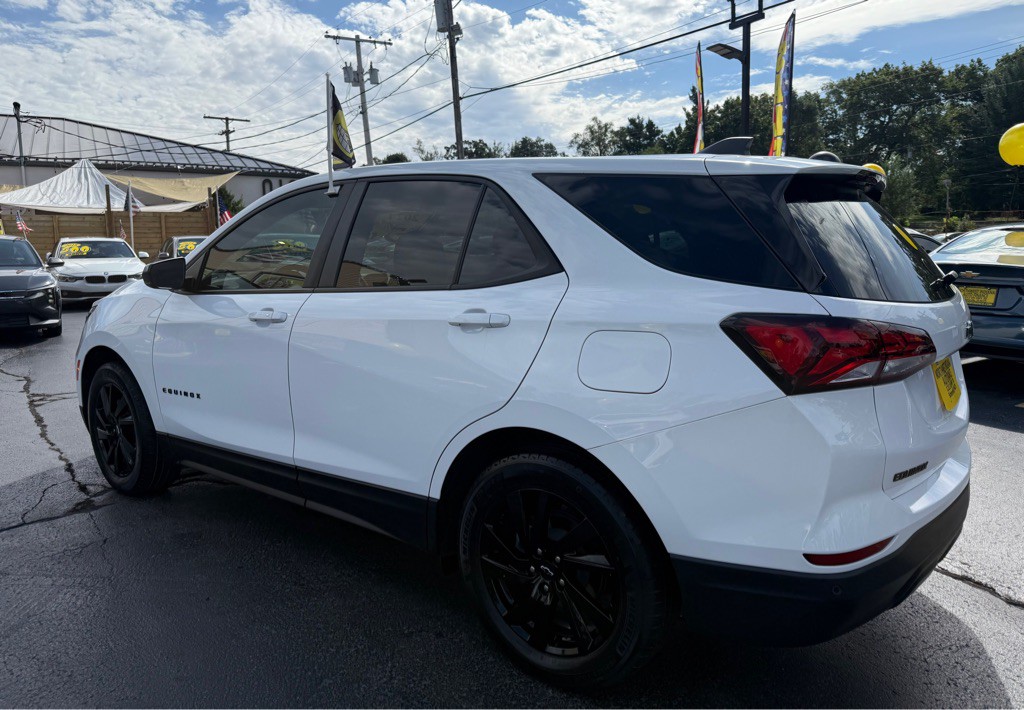 2024 Chevrolet Equinox Image 4