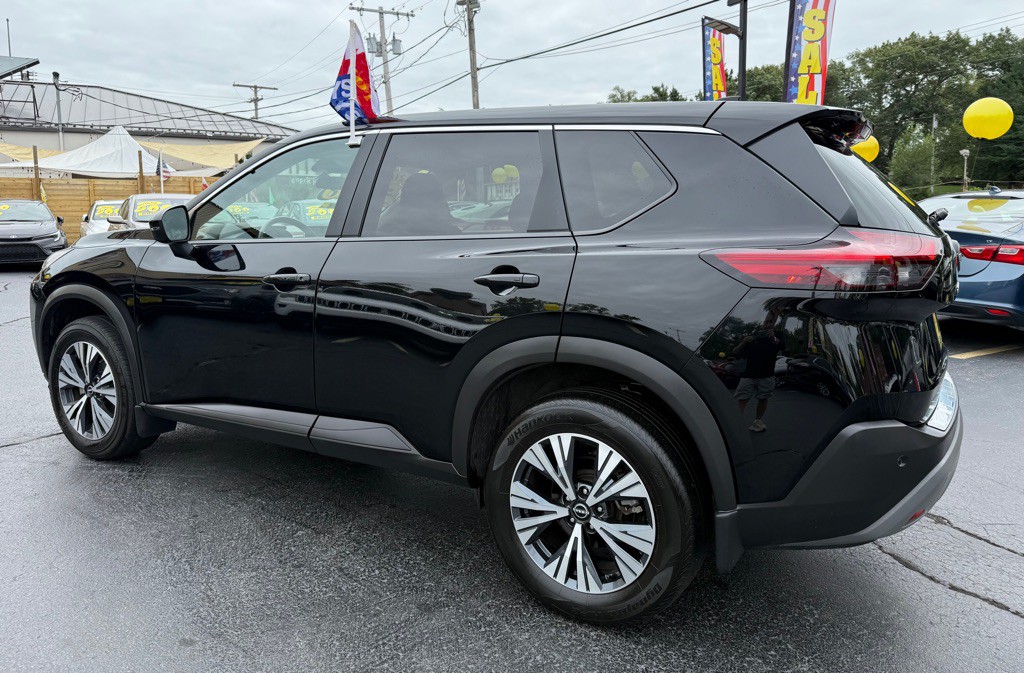 2023 Nissan Rogue Image 4