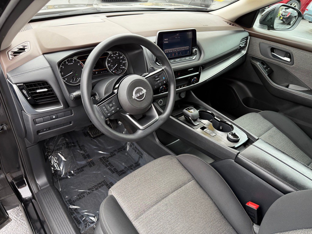 2023 Nissan Rogue Image 13