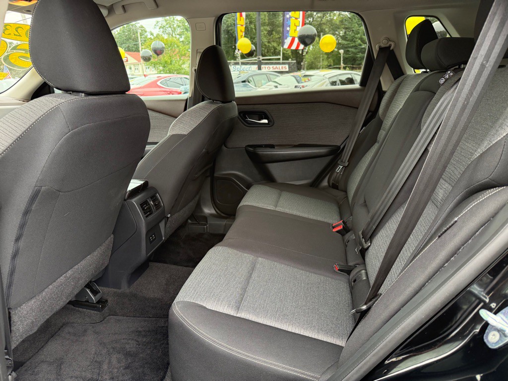 2023 Nissan Rogue Image 24