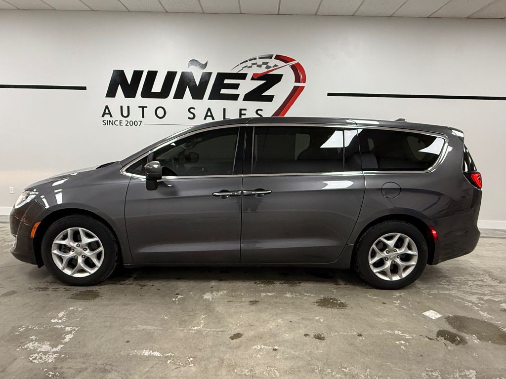 2019 Chrysler Pacifica Image 6