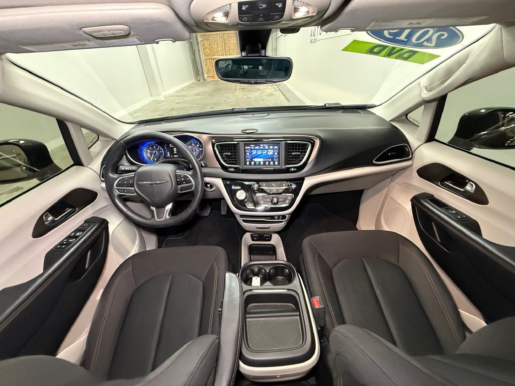 2019 Chrysler Pacifica Image 14