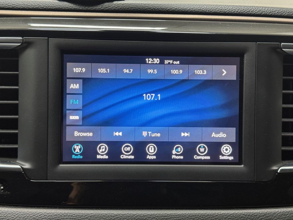 2019 Chrysler Pacifica Image 28