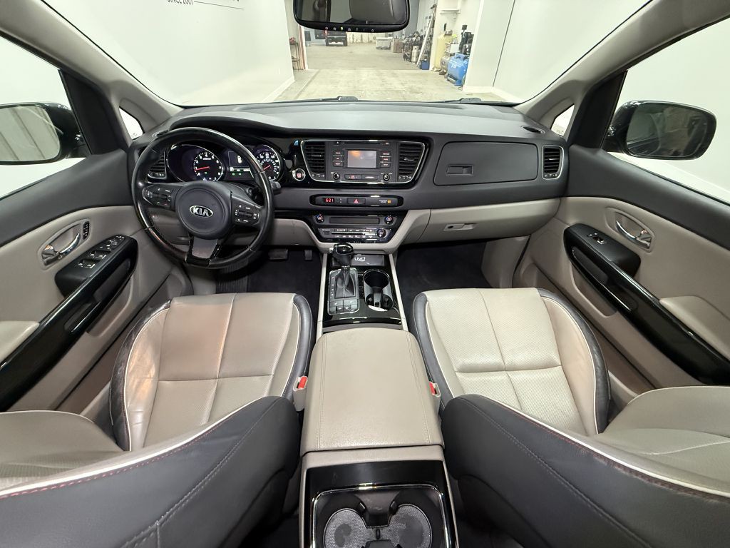2016 Kia Sedona Image 13