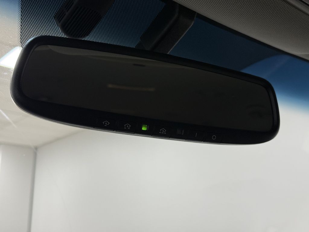 2016 Kia Sedona Image 26