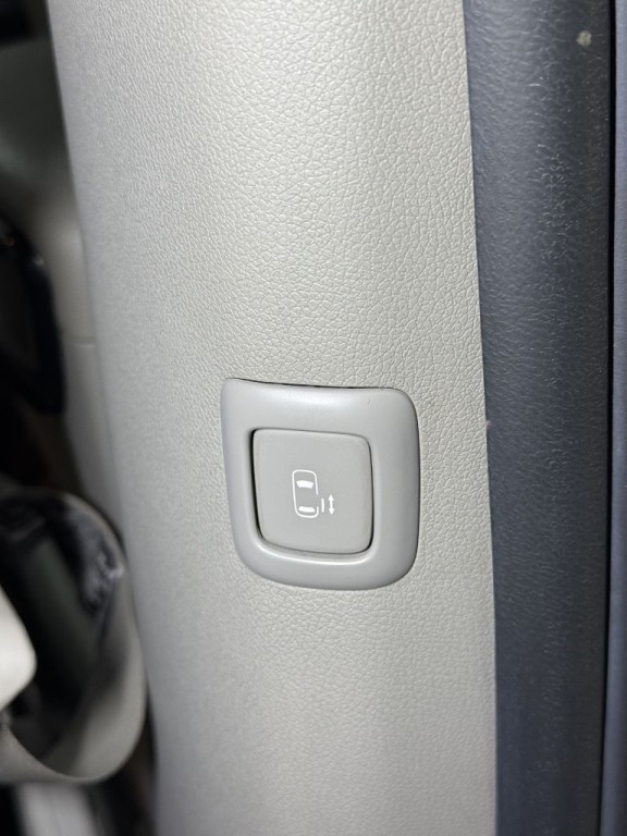 2016 Kia Sedona Image 31