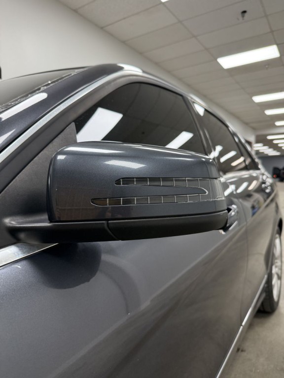 2011 Mercedes-Benz C-Class Image 9