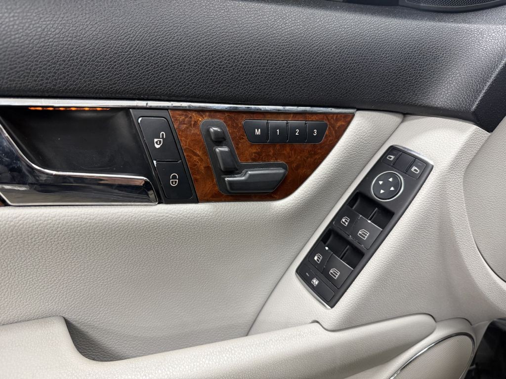 2011 Mercedes-Benz C-Class Image 19