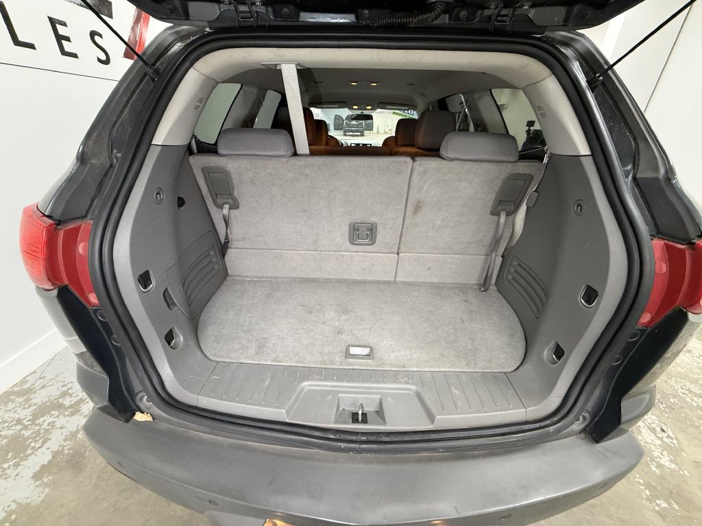 2011 Chevrolet Traverse Image 13