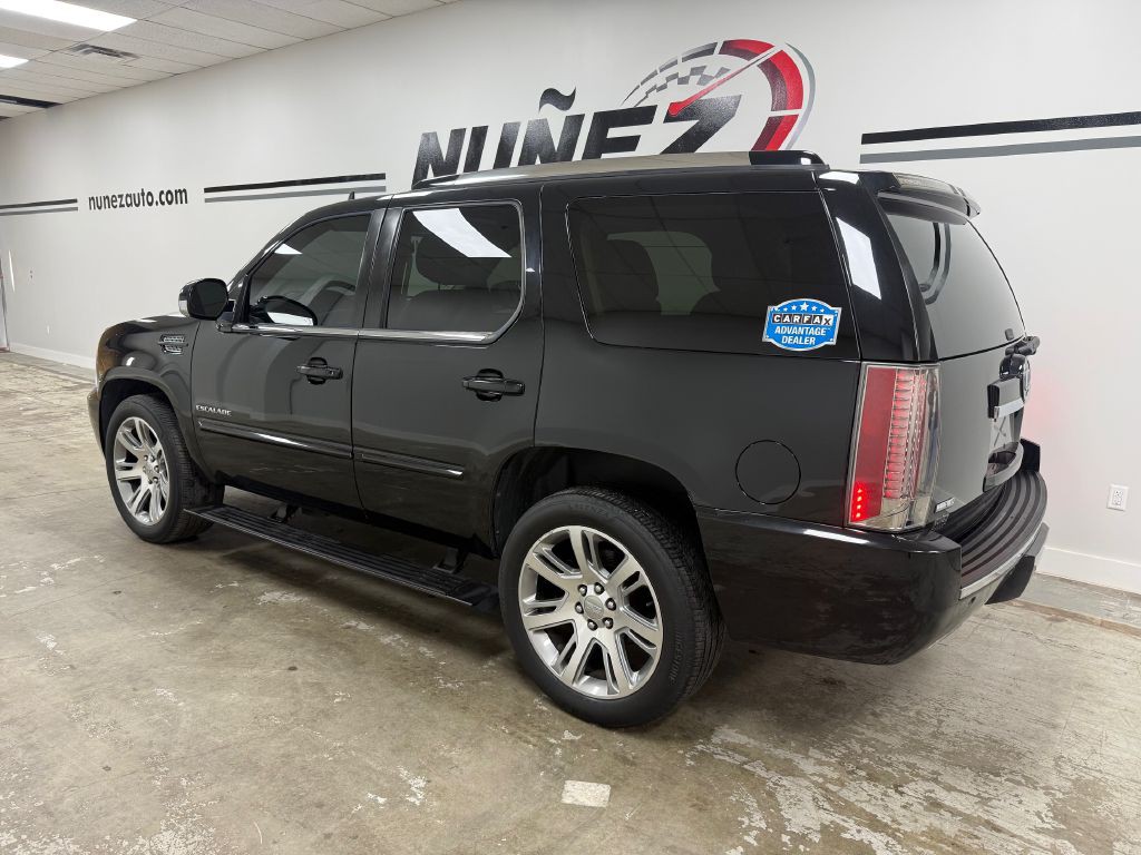 2012 Cadillac Escalade Image 5