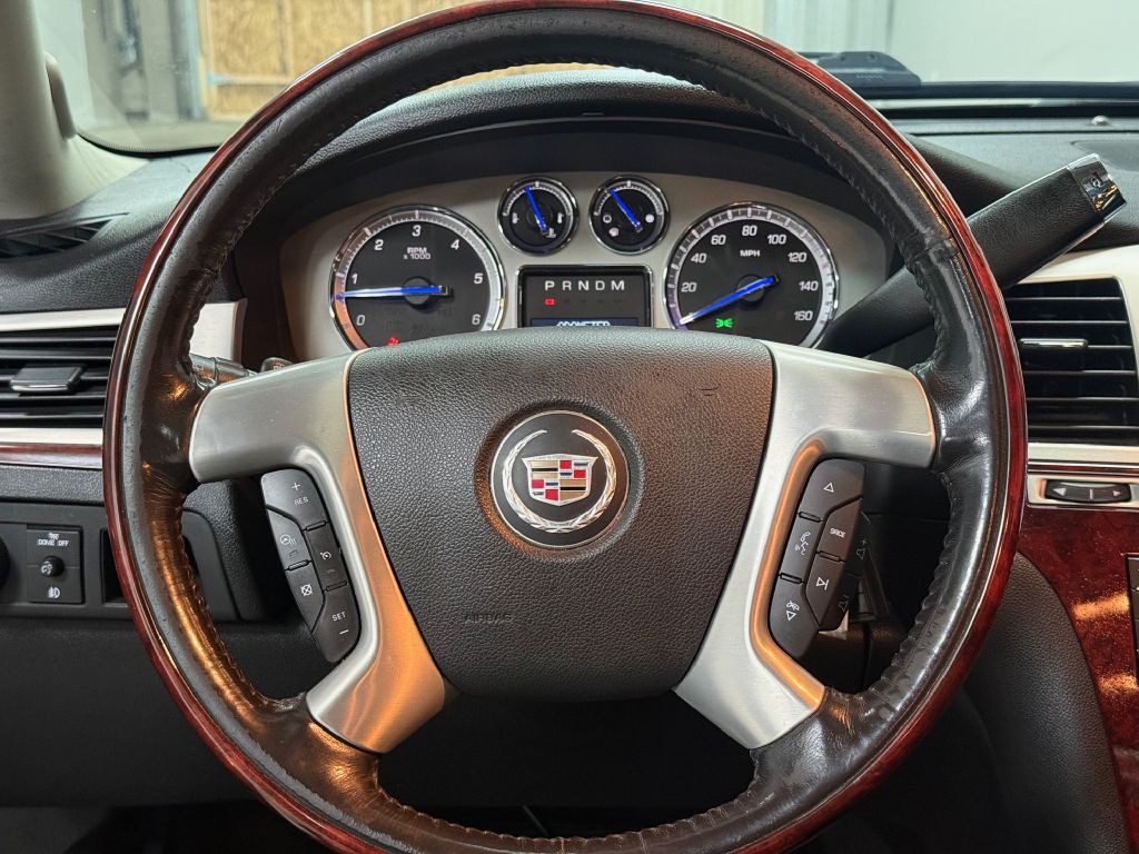 2012 Cadillac Escalade Image 15