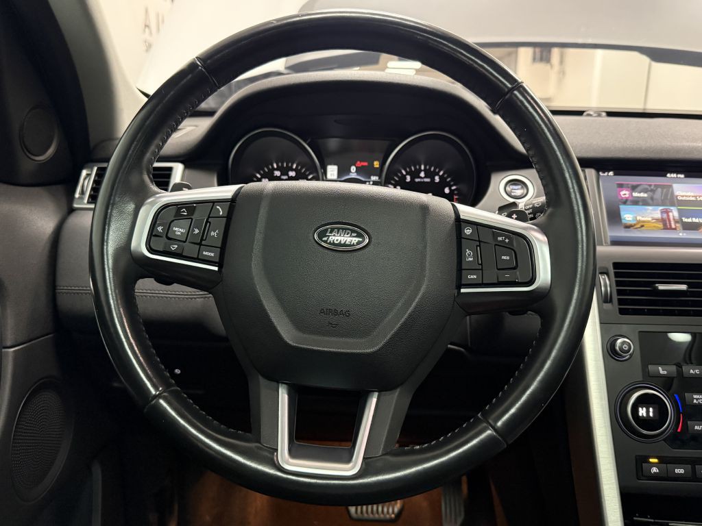 2017 Land Rover Discovery Sport Image 18