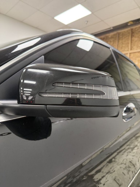 2011 Mercedes-Benz C-Class Image 8