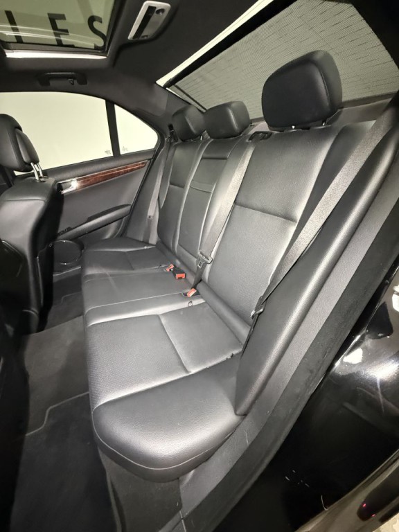 2011 Mercedes-Benz C-Class Image 10