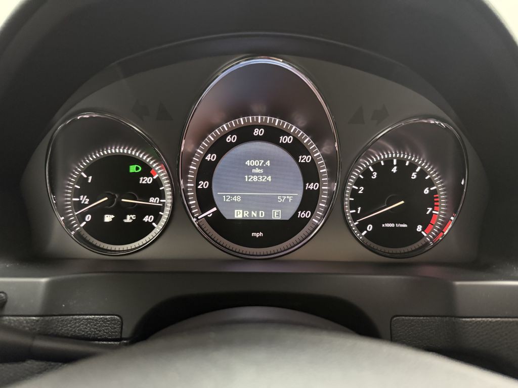 2011 Mercedes-Benz C-Class Image 16