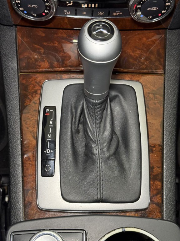 2011 Mercedes-Benz C-Class Image 23