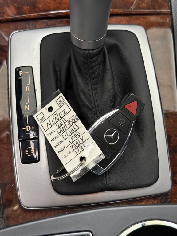 2011 Mercedes-Benz C-Class Image 28