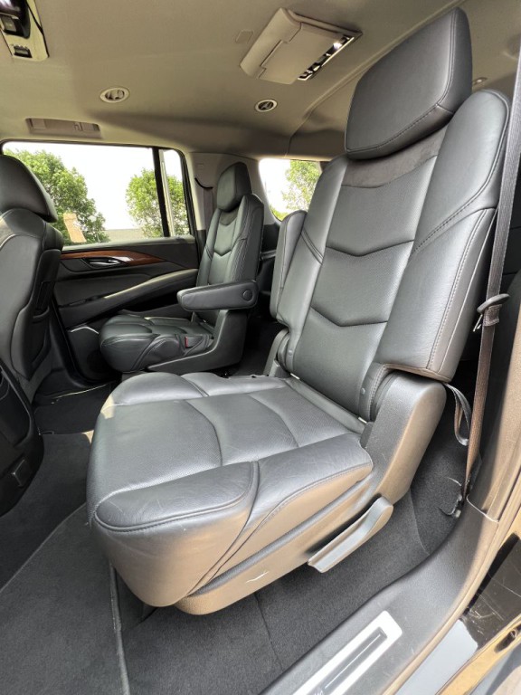 2017 Cadillac Escalade Image 20