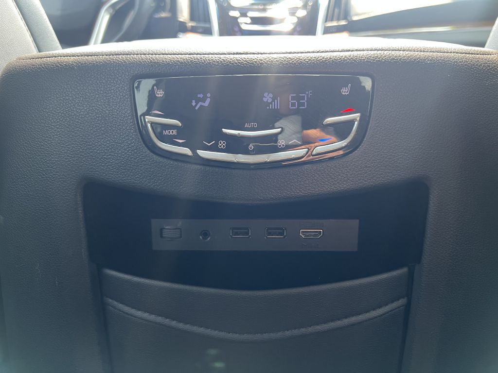 2017 Cadillac Escalade Image 25